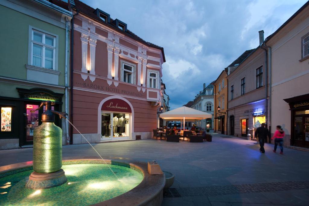 Barokk Hotel Promenád Ráb Exteriér fotografie